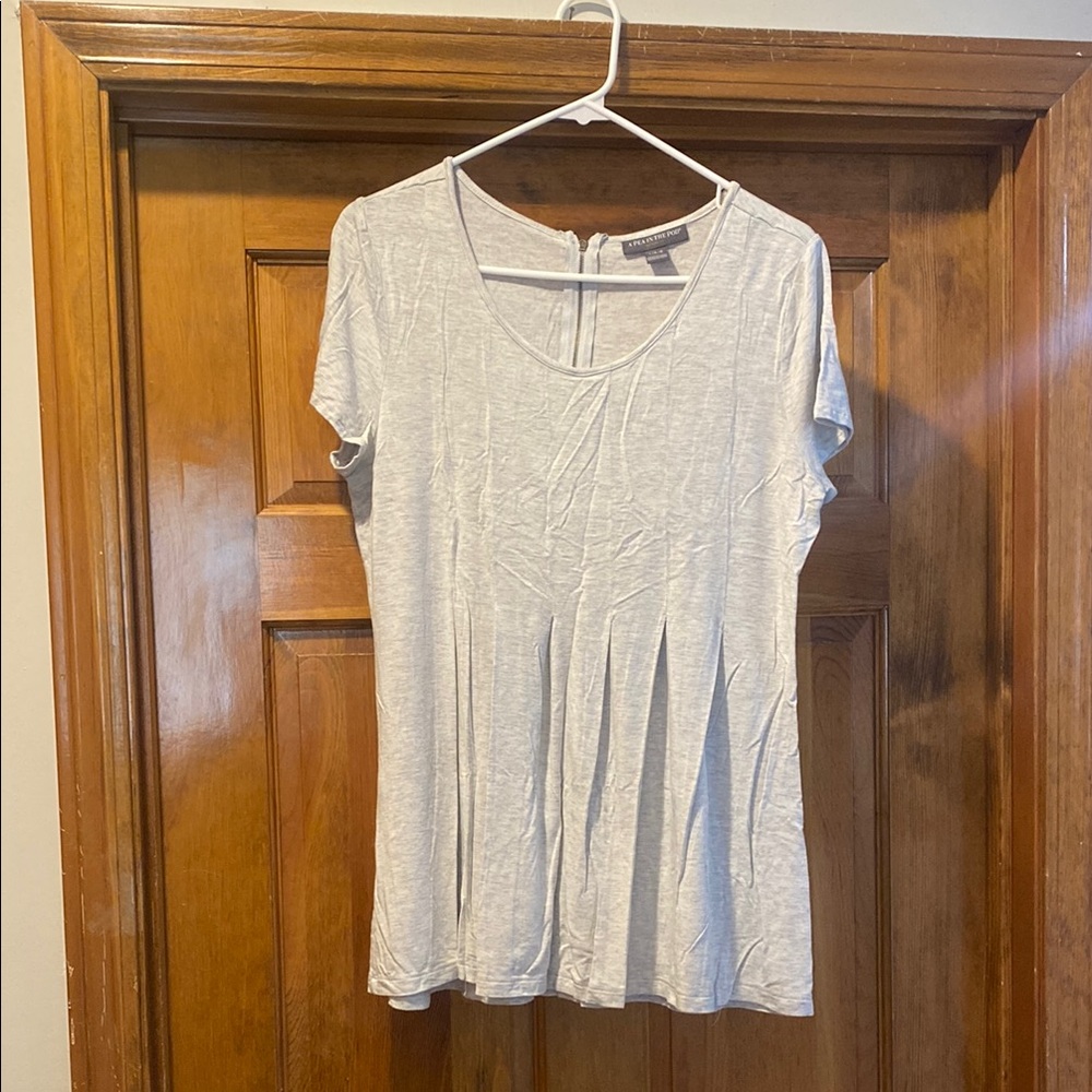 A Pea in the Pod Light Gray Women's Blouse